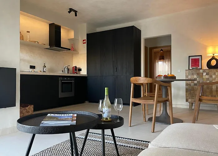 Casa Syra 아파트 카르보에이루